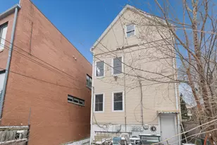 2118 W Fletcher St, Chicago, IL 60618 - Photo 22