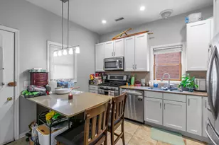 2118 W Fletcher St, Chicago, IL 60618 - Photo 14