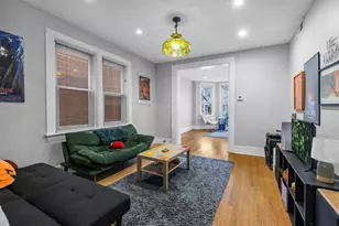 2118 W Fletcher St, Chicago, IL 60618 - Photo 4