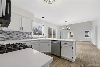 346 Timber Oaks Drive, North Aurora, IL 60542 - Photo 8