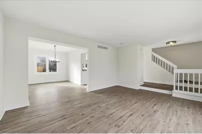 346 Timber Oaks Drive, North Aurora, IL 60542 - Photo 4