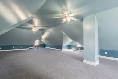 709 N Center Street, Clifton, IL 61727 - Photo 32