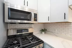 1 E Scott St, Chicago, IL 60610 - Photo 6