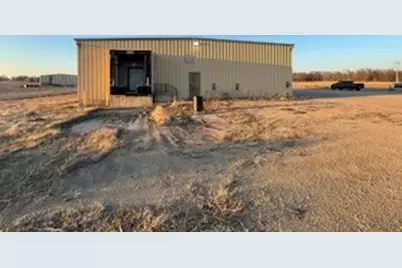 1604 Schwan Drive, Mendota, IL 61342 - Photo 4