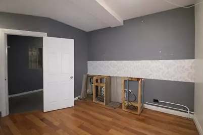 2423 Washington Street, Waukegan, IL 60085 - Photo 4