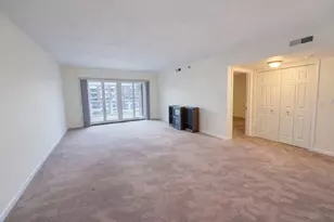 7081 W Touhy Ave, Niles, IL 60714 - Photo 6