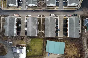 184 Eli Ct, Des Plaines, IL 60016 - Photo 2