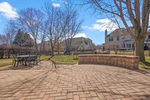 38W631 Callighan Pl, Geneva, IL 60134 - Photo 38