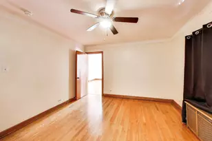 7058 S Fairfield Ave, Chicago, IL 60629 - Photo 6