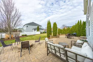 890 Stratford Dr, North Aurora, IL 60542 - Photo 36