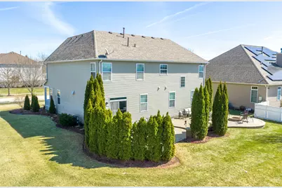 890 Stratford Drive, North Aurora, IL 60542 - Photo 38