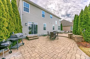 890 Stratford Dr, North Aurora, IL 60542 - Photo 34