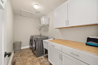 890 Stratford Drive, North Aurora, IL 60542 - Photo 18