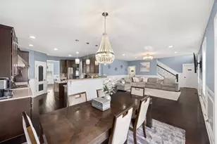 890 Stratford Dr, North Aurora, IL 60542 - Photo 12