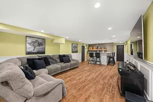 890 Stratford Dr, North Aurora, IL 60542 - Photo 28