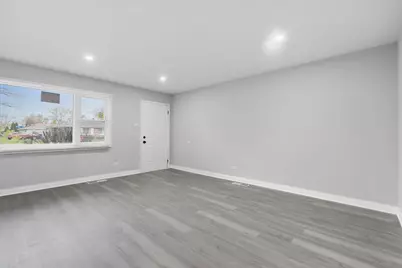 877 163rd Street, Calumet City, IL 60409 - Photo 4