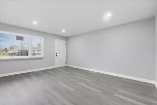 877 163rd St, Calumet City, IL 60409 - Photo 4