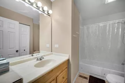 90 Copperwood Drive, Buffalo Grove, IL 60089 - Photo 16