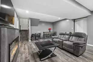 18024 Marlin Ln, Homewood, IL 60430 - Photo 8