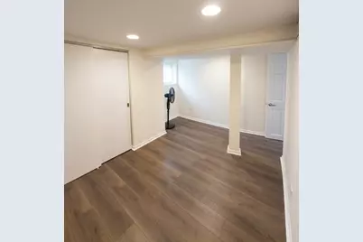 5549 N Parkside Avenue, Chicago, IL 60630 - Photo 16