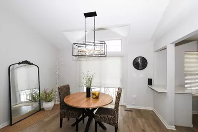 1719 Autumn Avenue #B, Schaumburg, IL 60193 - Photo 8