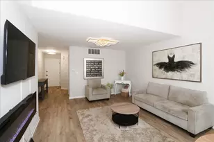 1719 Autumn Ave, Schaumburg, IL 60193 - Photo 4