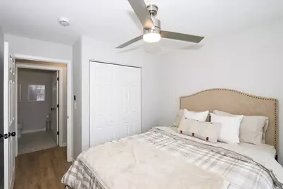 1719 Autumn Avenue #B, Schaumburg, IL 60193 - Photo 18