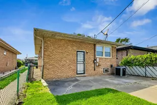 295 Prairie Ave, Calumet City, IL 60409 - Photo 34