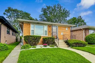 295 Prairie Ave, Calumet City, IL 60409 - Photo 2