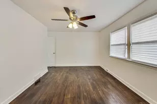 295 Prairie Ave, Calumet City, IL 60409 - Photo 16