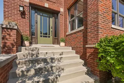 3346 W Cullom Avenue, Chicago, IL 60618 - Photo 6