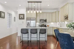 1917 W Potomac Ave, Chicago, IL 60622 - Photo 6