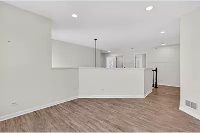 1590 Russell Drive, Hoffman Estates, IL 60192 - Photo 20