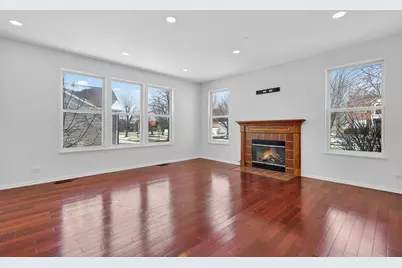 1590 Russell Drive, Hoffman Estates, IL 60192 - Photo 14