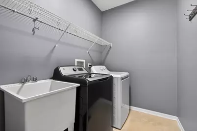 1590 Russell Drive, Hoffman Estates, IL 60192 - Photo 16