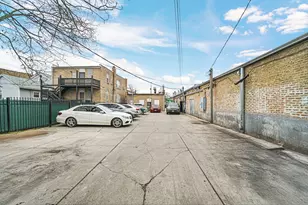 5600 W Division St, Chicago, IL 60651 - Photo 30