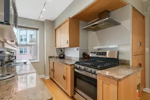 5555 N Sheridan Rd, Chicago, IL 60640 - Photo 8