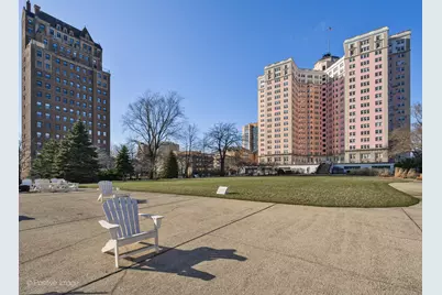 5555 N Sheridan Road #1717, Chicago, IL 60640 - Photo 22