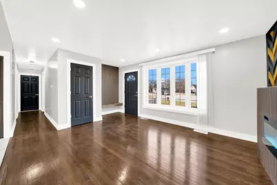 12843 Pleasant Court, Crestwood, IL 60418 - Photo 8