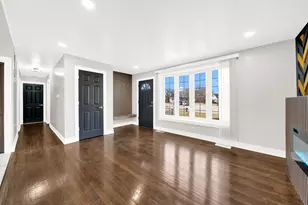 12843 Pleasant Ct, Crestwood, IL 60418 - Photo 8