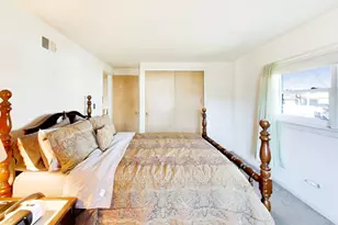 5237 Conrad St, Skokie, IL 60077 - Photo 14