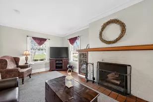 323 Hawthorne Blvd, Glen Ellyn, IL 60137 - Photo 14