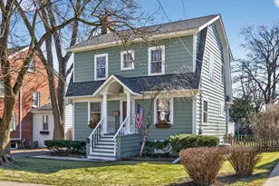 323 Hawthorne Blvd, Glen Ellyn, IL 60137 - Photo 2