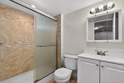 14 Devonshire Circle, Elgin, IL 60123 - Photo 16