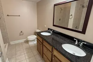 6961 Vine St, Indian Head Park, IL 60525 - Photo 6