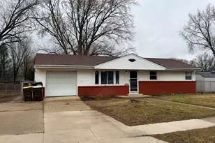 7502 Buffalo Grove Rd, Loves Park, IL 61111 - Photo 1