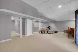 1935 Chesterfield Ln, Aurora, IL 60503 - Photo 26