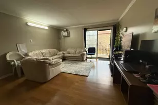 139 W Elk Trail, Carol Stream, IL 60188 - Photo 2