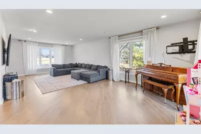 2419 Cumberland Circle, Long Grove, IL 60047 - Photo 6