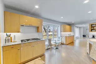 2419 Cumberland Cir, Long Grove, IL 60047 - Photo 18